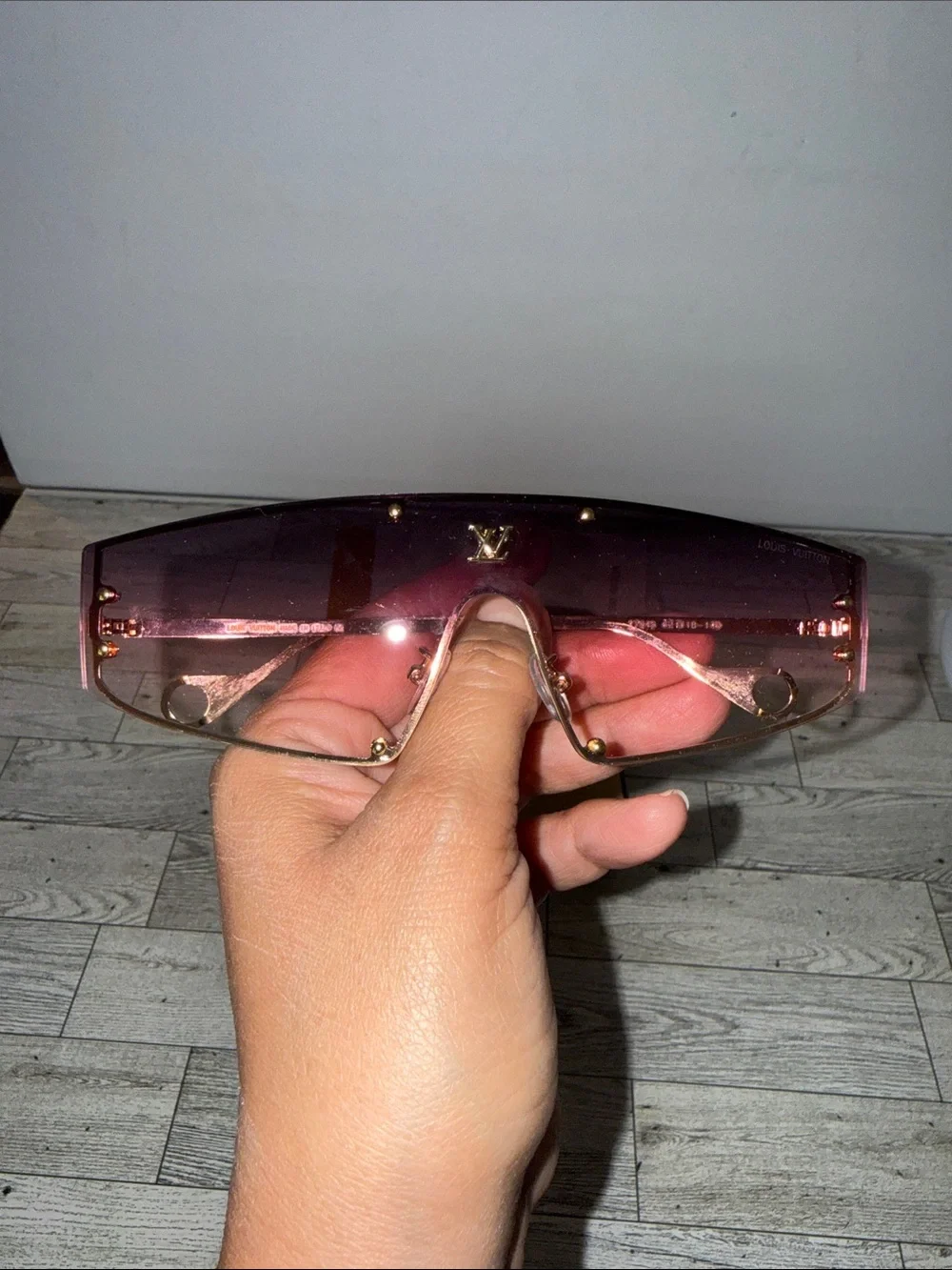 New in box designer Inspired Rimless Purple Gradient Sunglasses with Gold Arms